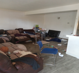Bad renter clutter.
